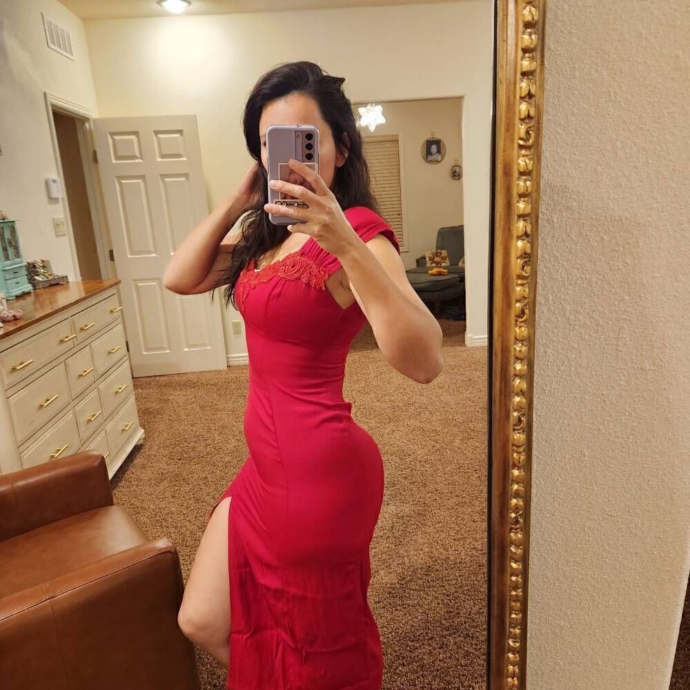 Jay Jacobs size 9-10 vintage Marilyn Monroe wine red sweetheart high slit dress